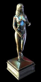 StatueGold3